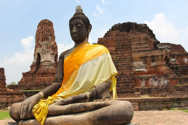 De Boeddha en de pagode, ayutthaya — Stockfoto