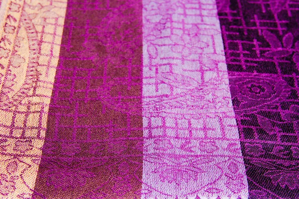 Färgglada thai silk — Stockfoto