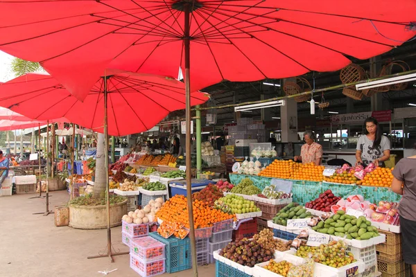 На ринку фрукти Стокова Картинка