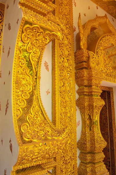 Thaise kunst op tempel muur — Stockfoto
