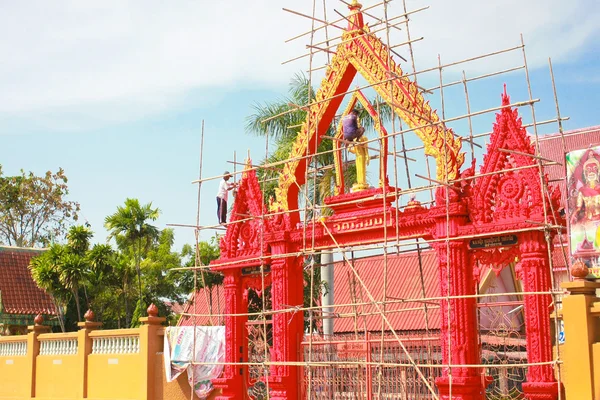 La costruzione dell'ingresso del tempio . — Foto Stock