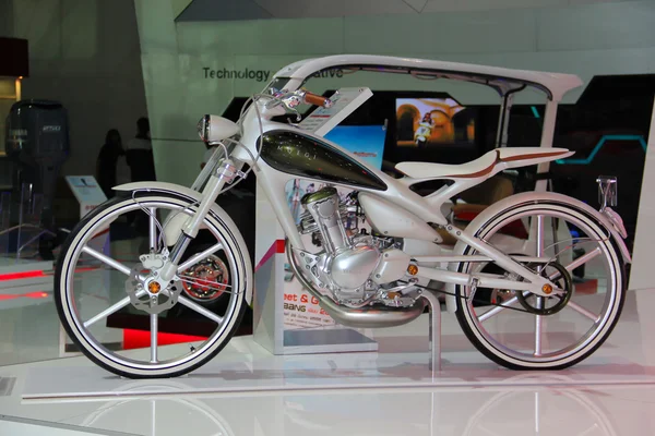 Класичний мотоцикл Yamaha події, у — стокове фото