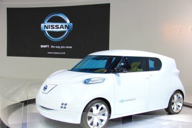 Zero Emission NISSAN NEW clipart