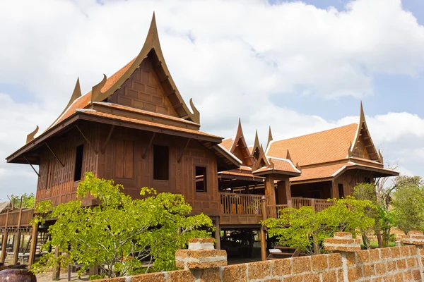 Oude Thaise house. — Stockfoto