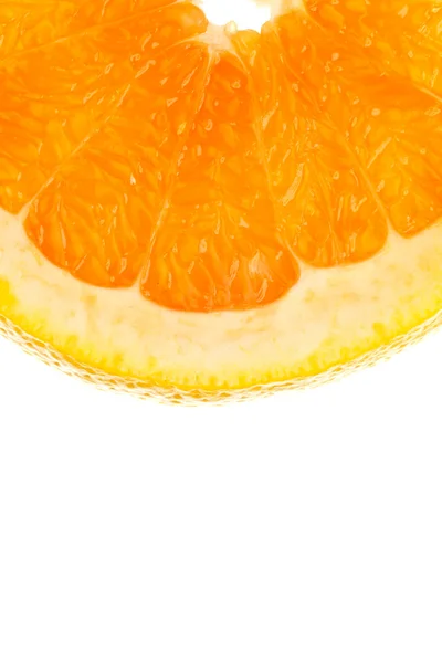 Macro-opname van een kwart segment van Oranje op witte achtergrond — Stockfoto