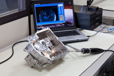 endoskopi video. video bir endoskop ve bir dizüstü bilgisayar ile test istasyonu