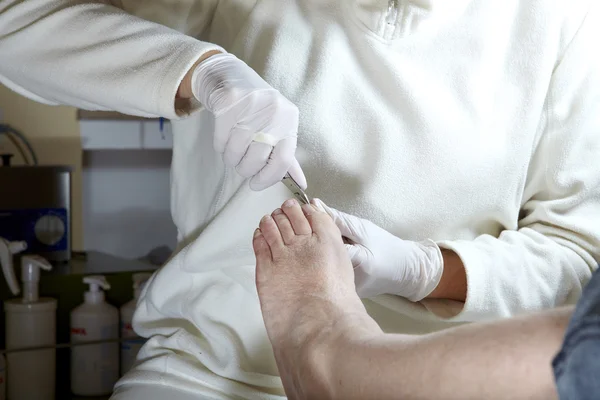 足部护理过程中 — 图库照片