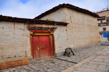Tibet kapı