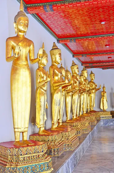Buda de pé — Fotografia de Stock