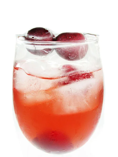 Alkohol likier koktajl z wiśni — Zdjęcie stockowe