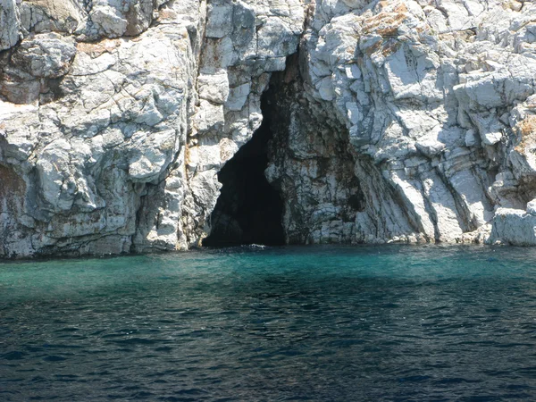 Ege Adaları Türkiye'de mağara — Stok fotoğraf