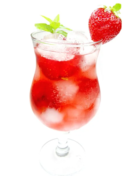 Πιείτε το κόκκινο χυμό φράουλα — Φωτογραφία Αρχείου
