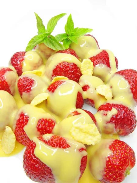 Φράουλα Φρούτα επιδόρπιο στο γιαούρτι — Φωτογραφία Αρχείου
