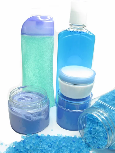 Spa mořské mušle sůl šampon sprchový gel a krém — Stock fotografie