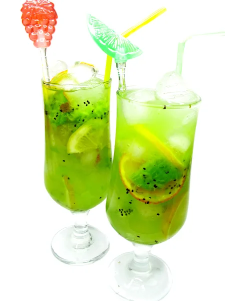 Green kiwi and lemon lemonade drinks — Stock Photo, Image