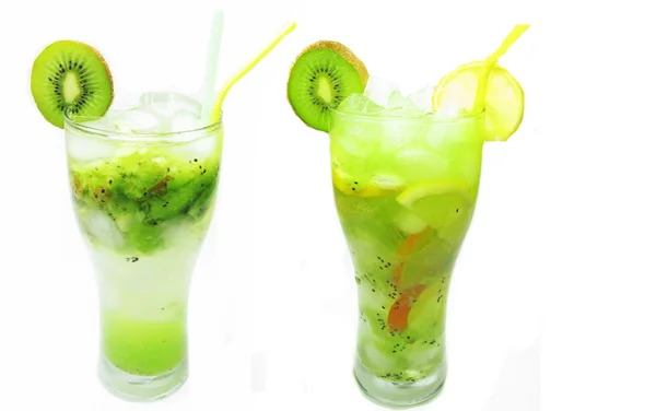 Bebida de jugo de fruta kiwi verde —  Fotos de Stock