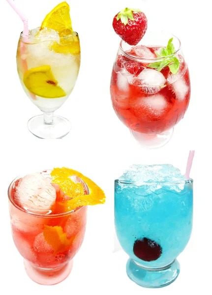 Group of cold cocktails drinks with fruit — Stock Photo, Image