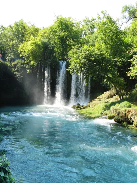Milli park Türkiye'de Düden Şelalesi — Stok fotoğraf