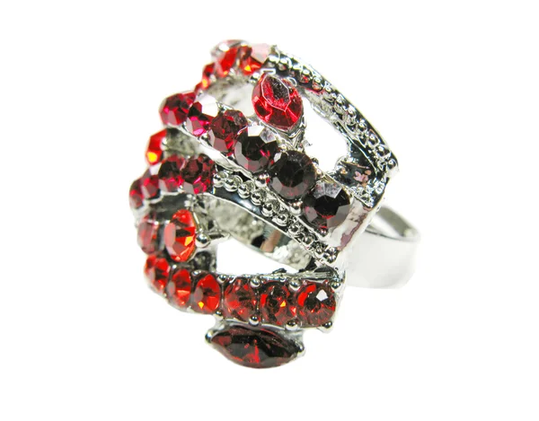 Heldere ring met rode kristallen sieraden — Stockfoto
