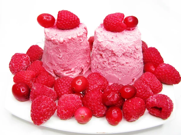 Gelado de frutas rosa com framboesa — Fotografia de Stock