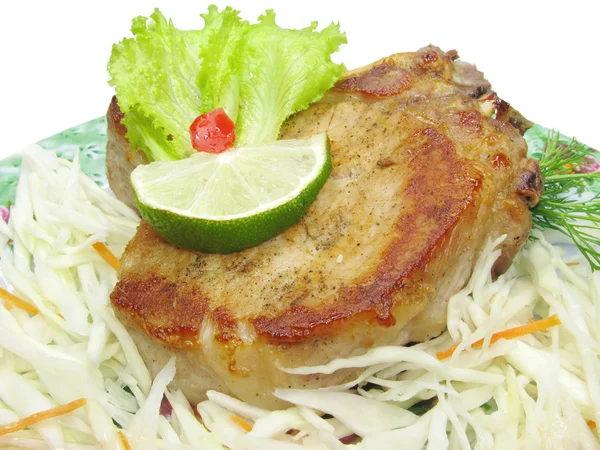 Lahana salatası ile pişmiş et — Stok fotoğraf