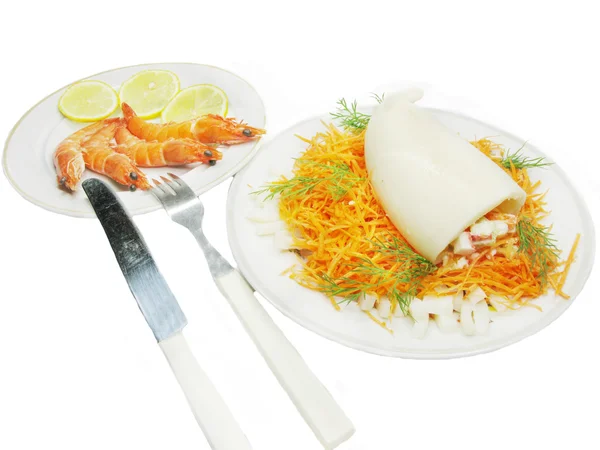 Squid meal with carrot salad and shimps — Stock Photo, Image