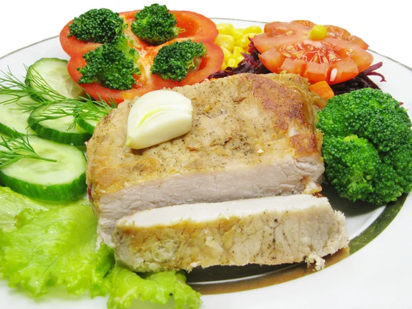 Приготовлене м'ясо з овочами — стокове фото