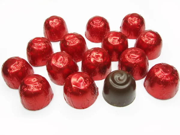 赤い包絡のお菓子 — ストック写真