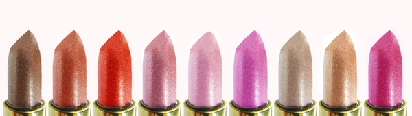 Kumpulan lipstik berwarna-warni — Stok Foto