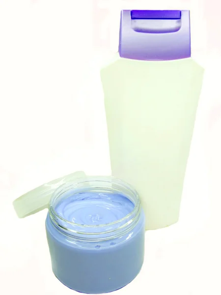 Creme cosmético para rosto e gel showet — Fotografia de Stock