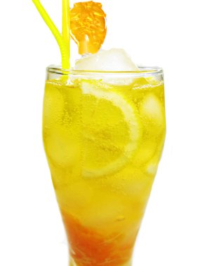 Sarı limonata kokteyl