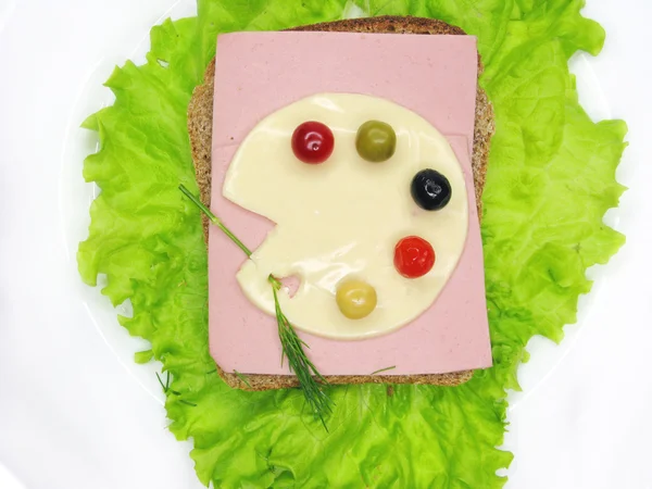 Kreatív növényi szendvics sajttal, sonkával — Stock Fotó