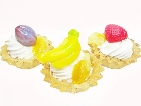 Bolos extravagantes doces com frutas — Fotografia de Stock