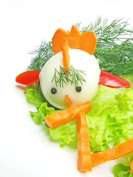 Creatieve plantaardige salade — Stockfoto