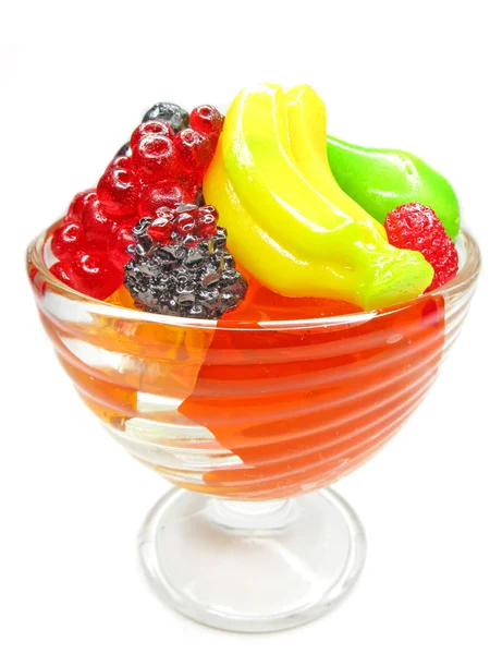 Fruit dessert met pudding en gelei vruchten — Stockfoto