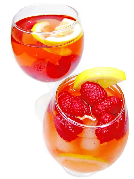 Två frukt röd punch cocktail drinkar med raspwberry — Stockfoto