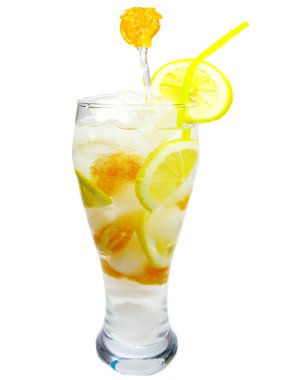 fruit limonade cocktail drinken met citroen