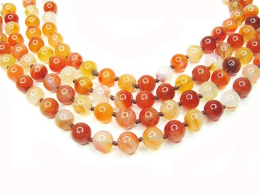 kırmızı turuncu ve sarı carnelian boncuk