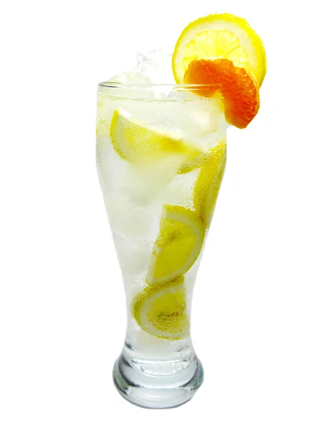 Frukt kall juice drink med kiwi — Stockfoto