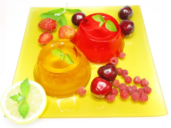 Dessert di ciliegie con gelatina di frutta — Foto Stock