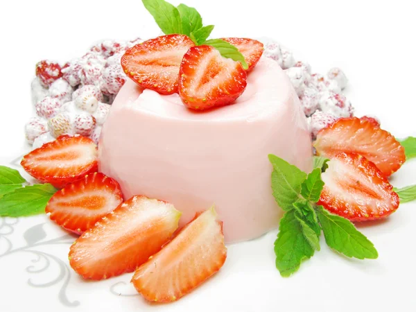 Aardbei dessert met pudding — Stockfoto