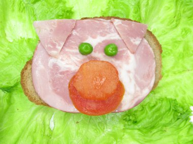 pastırma ile yaratıcı sebze sandviç