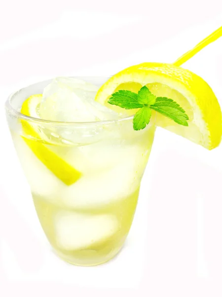 Žlutá limonáda — Stock fotografie