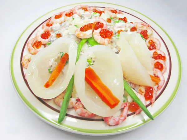 캐 비어 샐러드 크리에이 티브 오징어 식사 — 스톡 사진