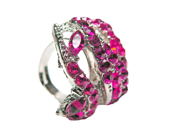 Smycken ring med ljusa röda ruby kristaller — Stockfoto