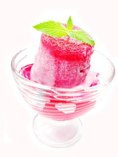 Pink fruit ice-cream — Stock Photo, Image