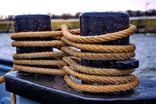 Egy kikötőbak kötél — Stock Fotó