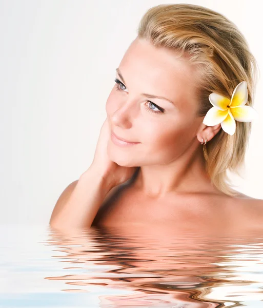 Beautiful Spa Girl Face. Perfect Clear Skin Concept — Stock Photo, Image