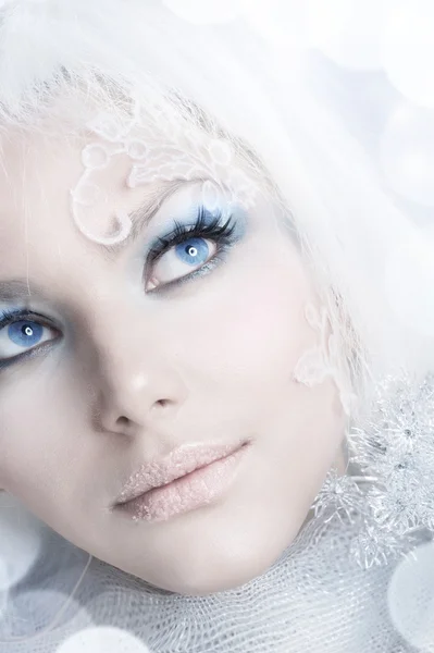 Vinter skönhet. High-key mode konst. perfekt makeup — Stockfoto