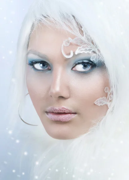 Vinter skönhet. High-key mode konst. perfekt makeup — Stockfoto